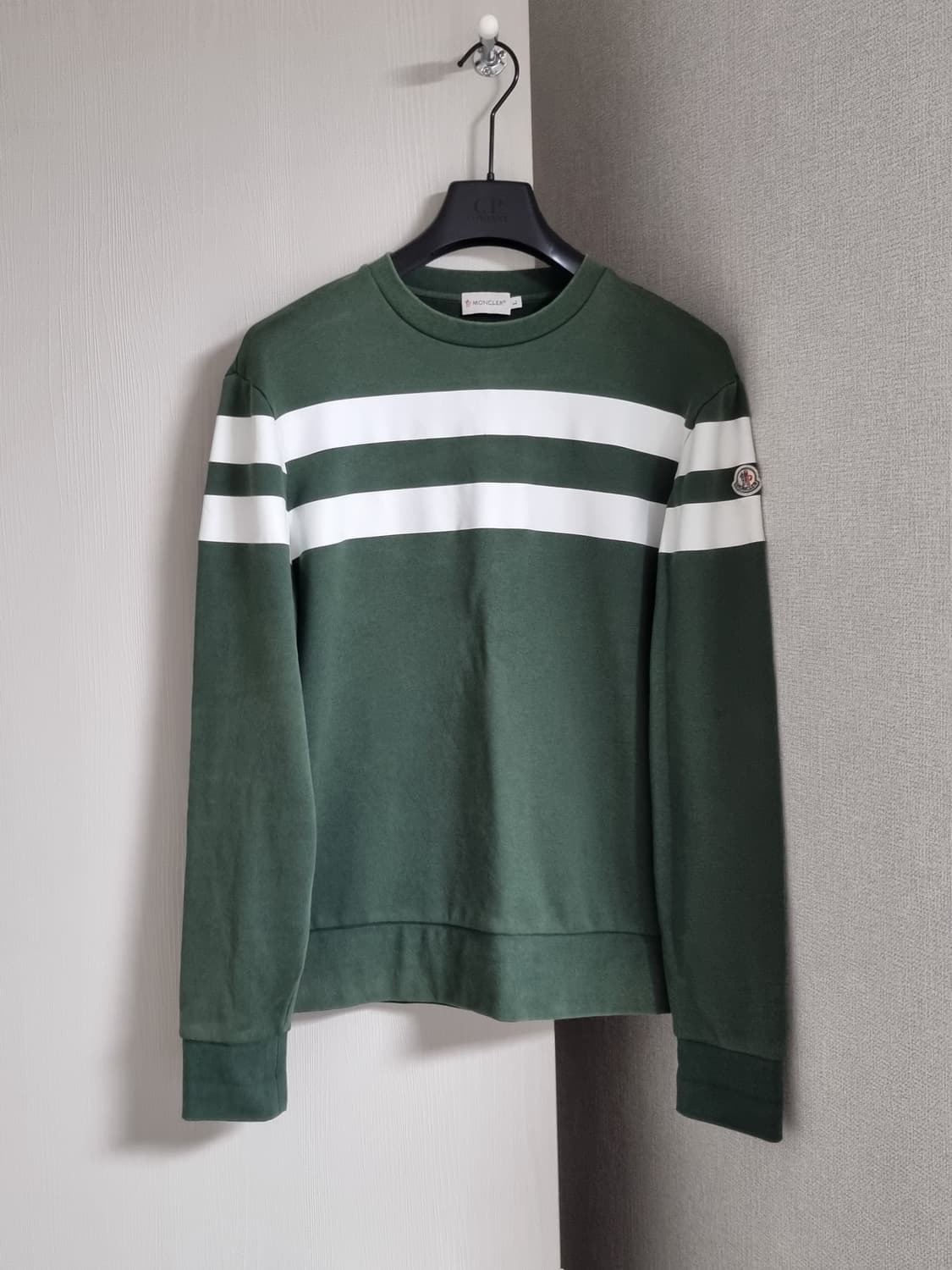 몽클레어 맨투맨 상품이미지1