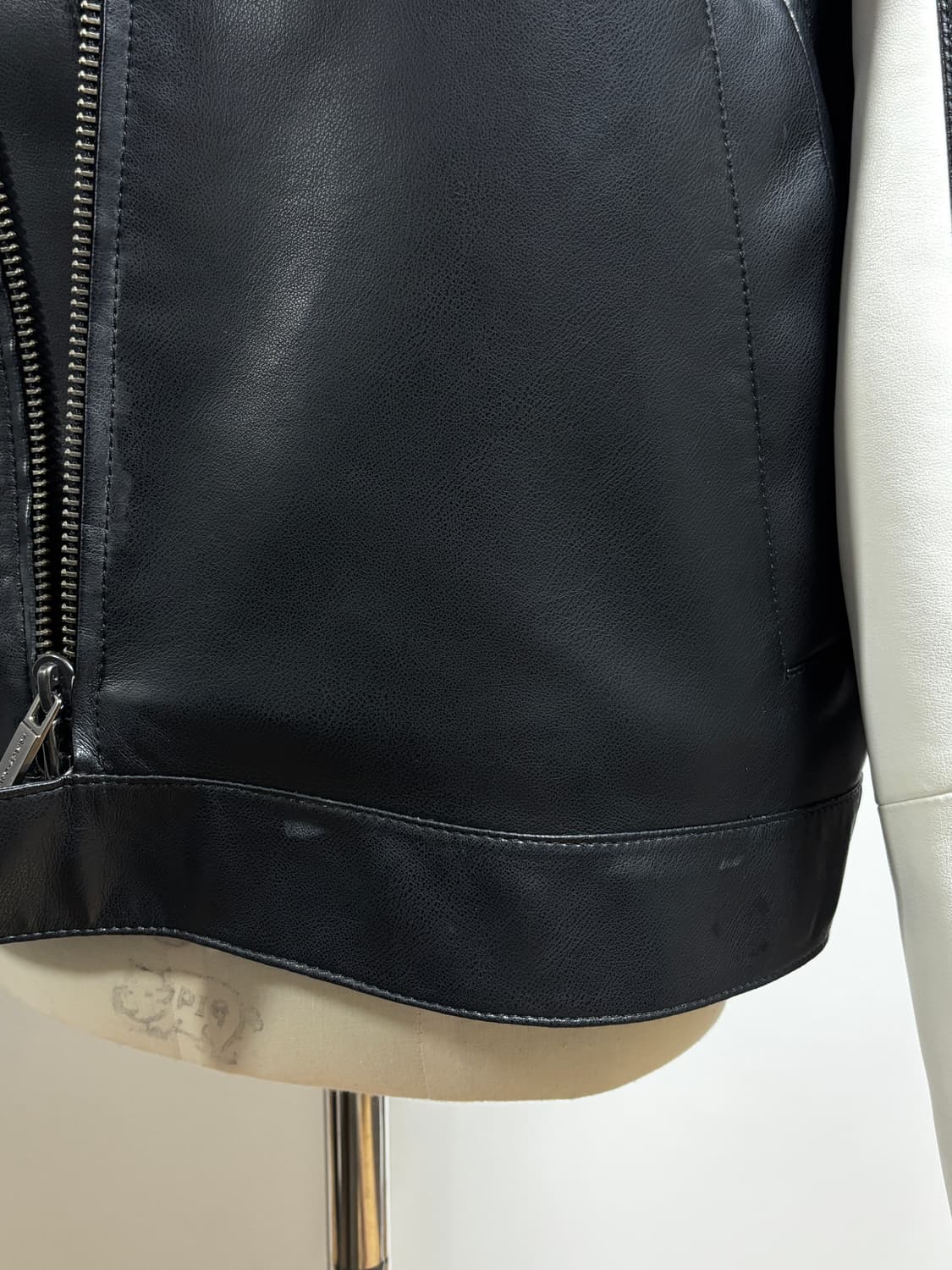 실착0회)할리데이비슨 컬렉션스 신세틱 레더 레이싱 점퍼 블랙 상품이미지10