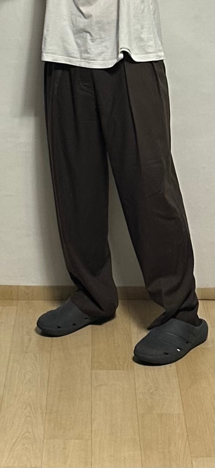 아트이프액츠 리버스 울 투턱 팬츠 상품이미지5