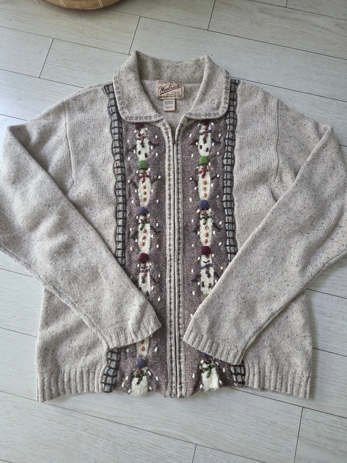 울리치 울87%  실크11%  집업가디건  오트밀컬러 상품이미지1