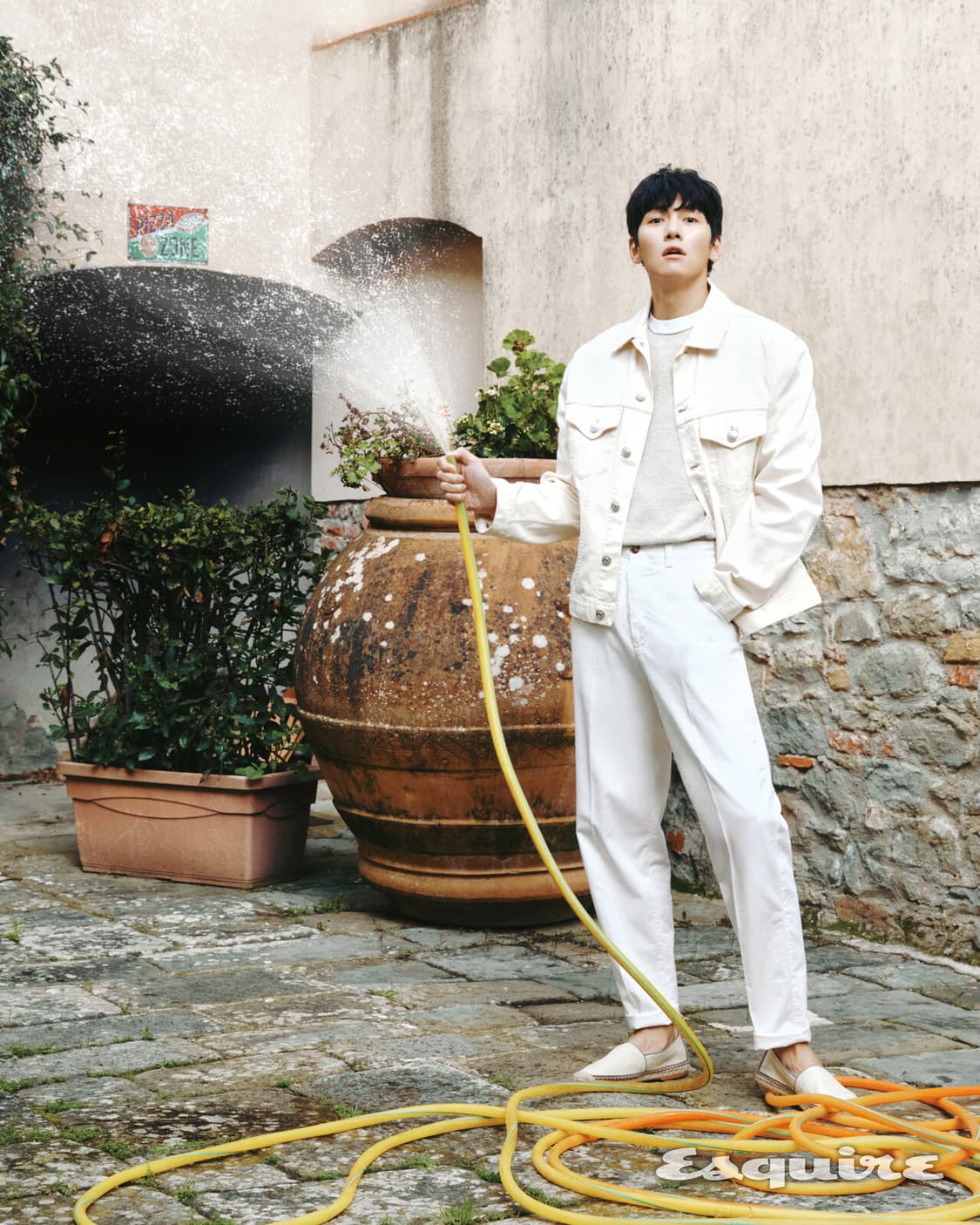 브루넬로 쿠치넬리 데님 트러커 자켓 판매 합니다. 상품이미지2