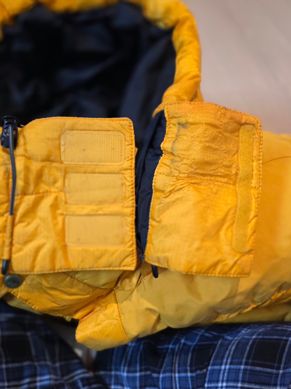 마운틴하드웨어 옐로우 다운 패딩 점퍼 상품이미지6