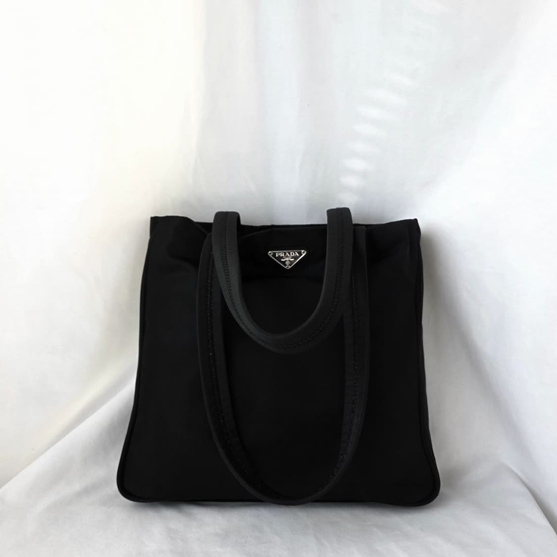 [정품 PRADA] 프라다 직사각 나일론 숄더백 쇼퍼백 상품이미지3