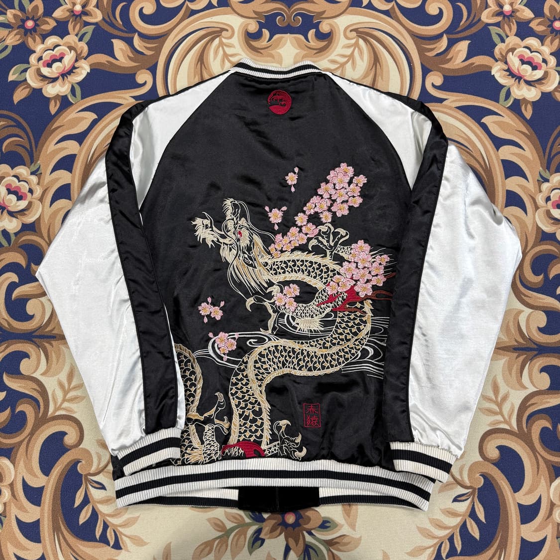 (XL)VTG 잉어 용 자수 리버서블 양면 벨벳 스카잔(블랙) 상품이미지5