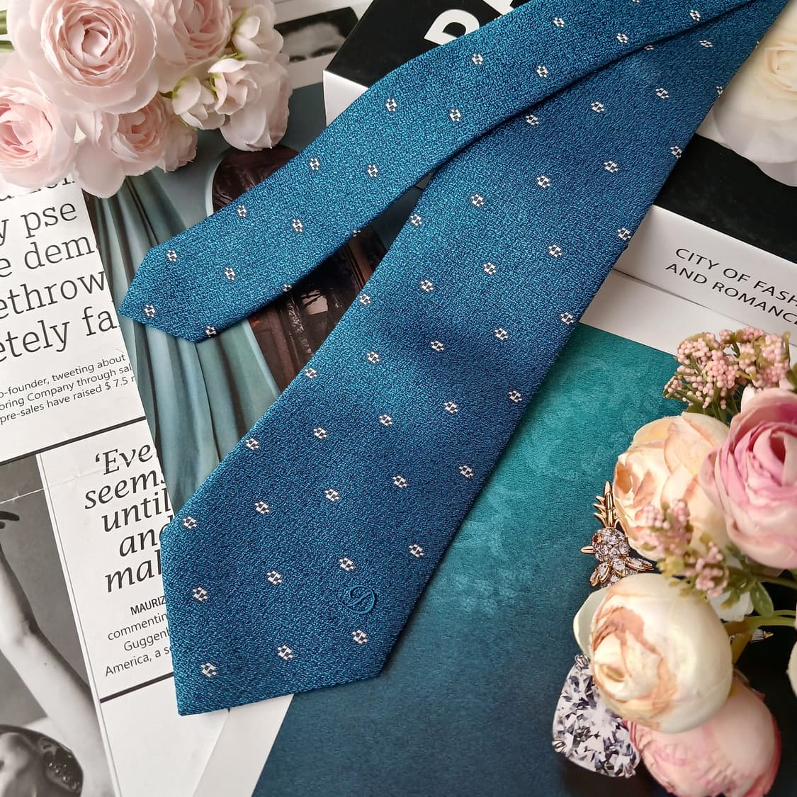 에스.티. 듀퐁 실크 블루 패턴 넥타이 8cm A+등급 E931
 상품이미지3