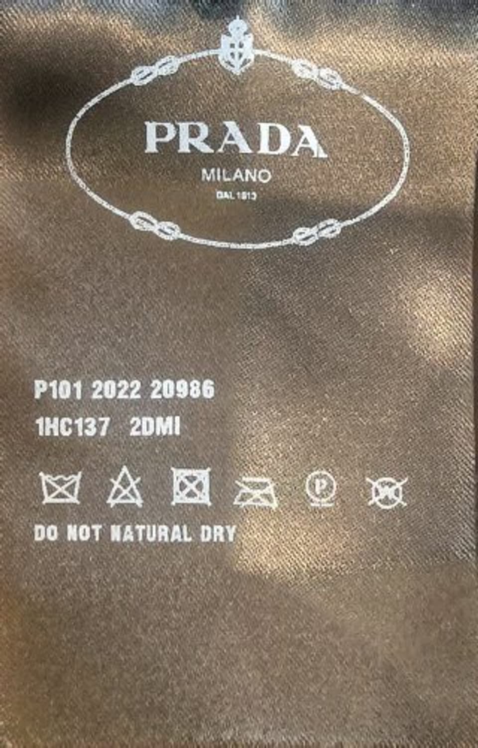 프라다 삼각로고 버킷햇 상품이미지5