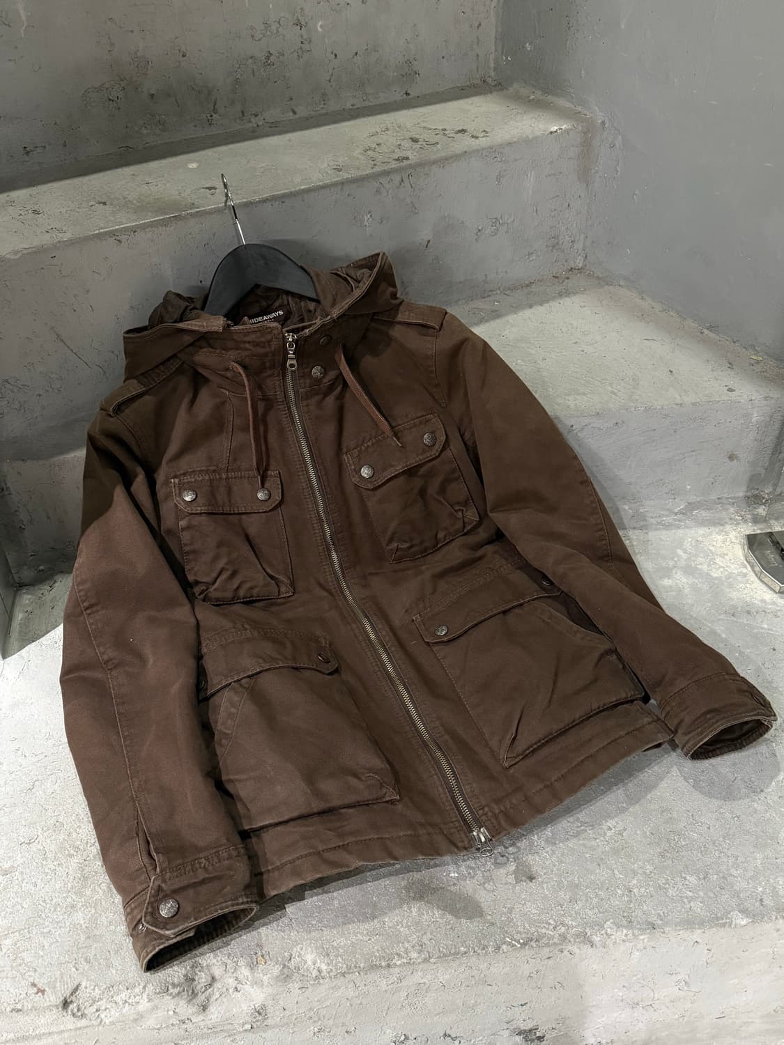 Hideaways multi pocket hood jacket 상품이미지1