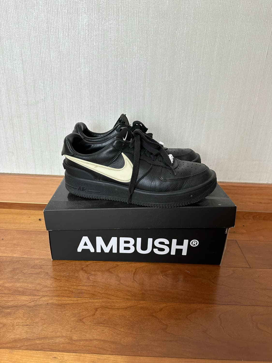 나이키 앰부쉬 에어포스 블랙 265 상품이미지1