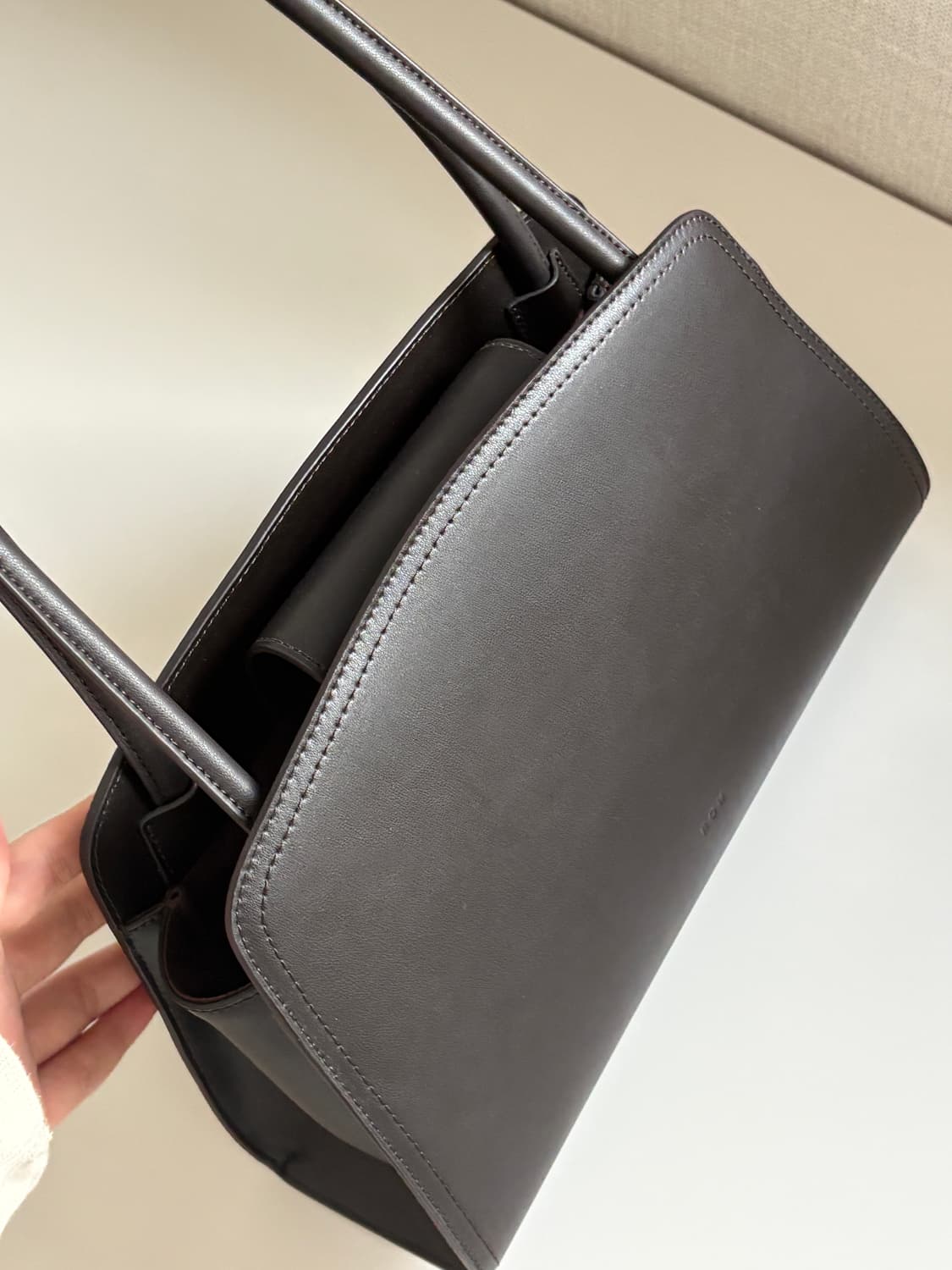 로서울 타코 숄더백 umber (다크브라운) 상품이미지4