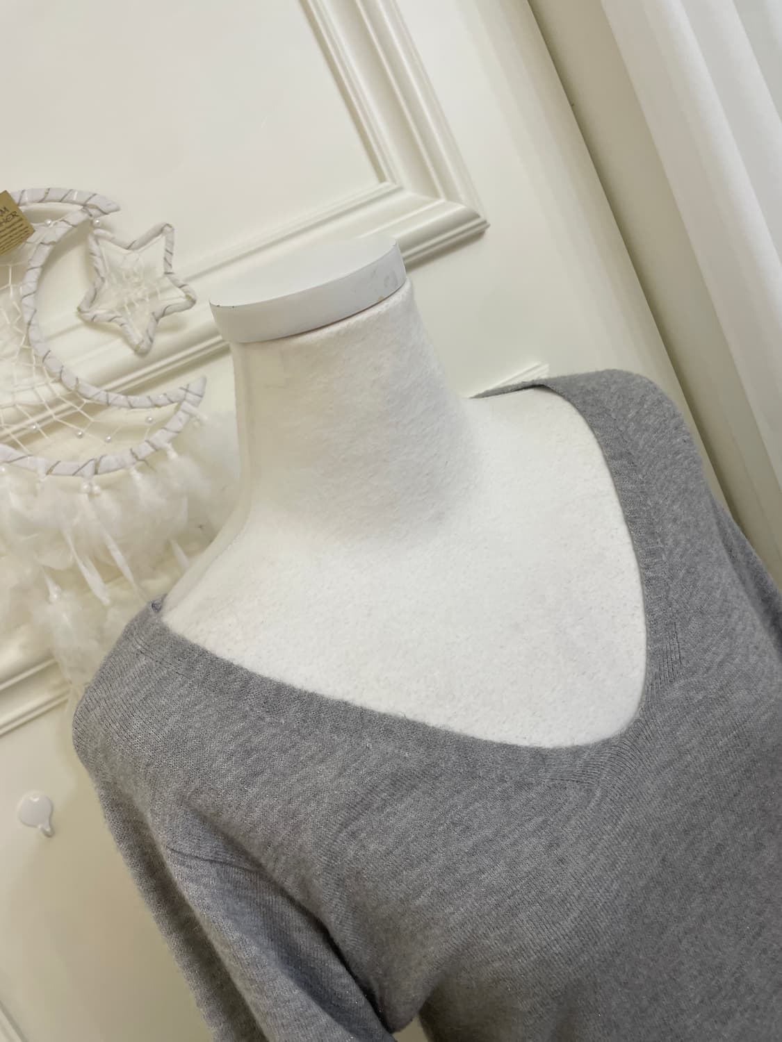 gray glitter shirring sleeve soft knit t 상품이미지7