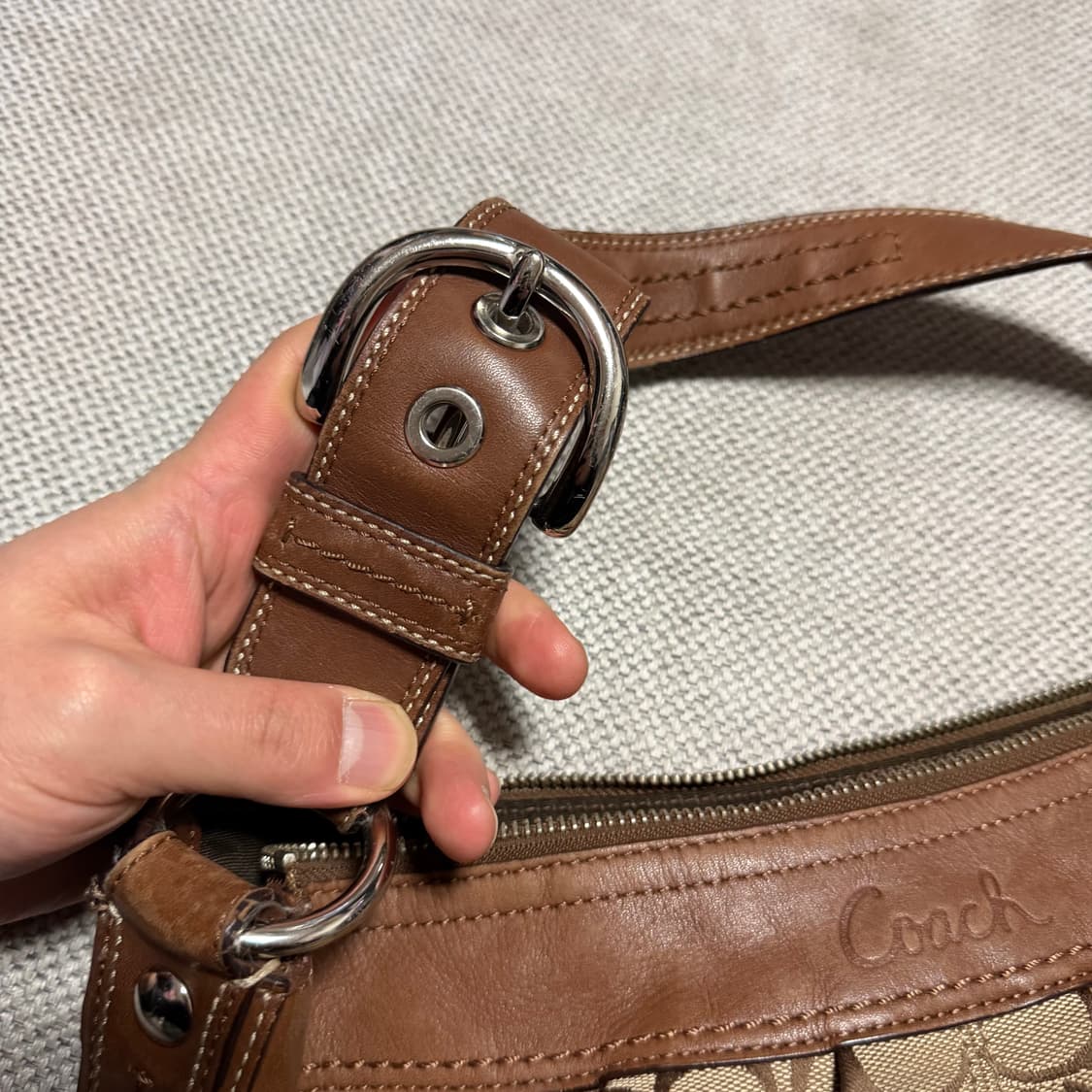 코치(COACH) 시그니처 호보백 상품이미지3