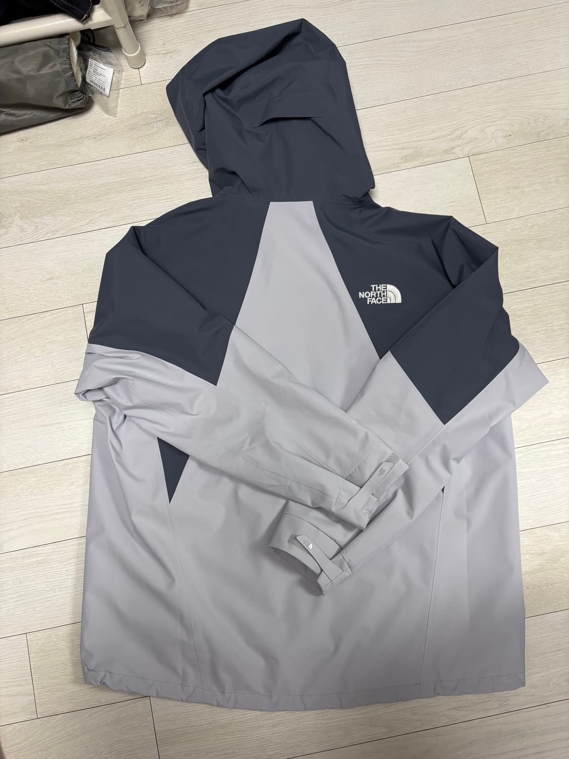 [105XL] 노스페이스 26ss 몬테라 바람막이 새상품 상품이미지5