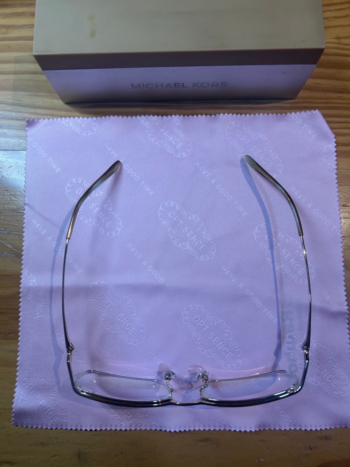 마이클 코어스 티타늄반무테 안경 상품이미지4