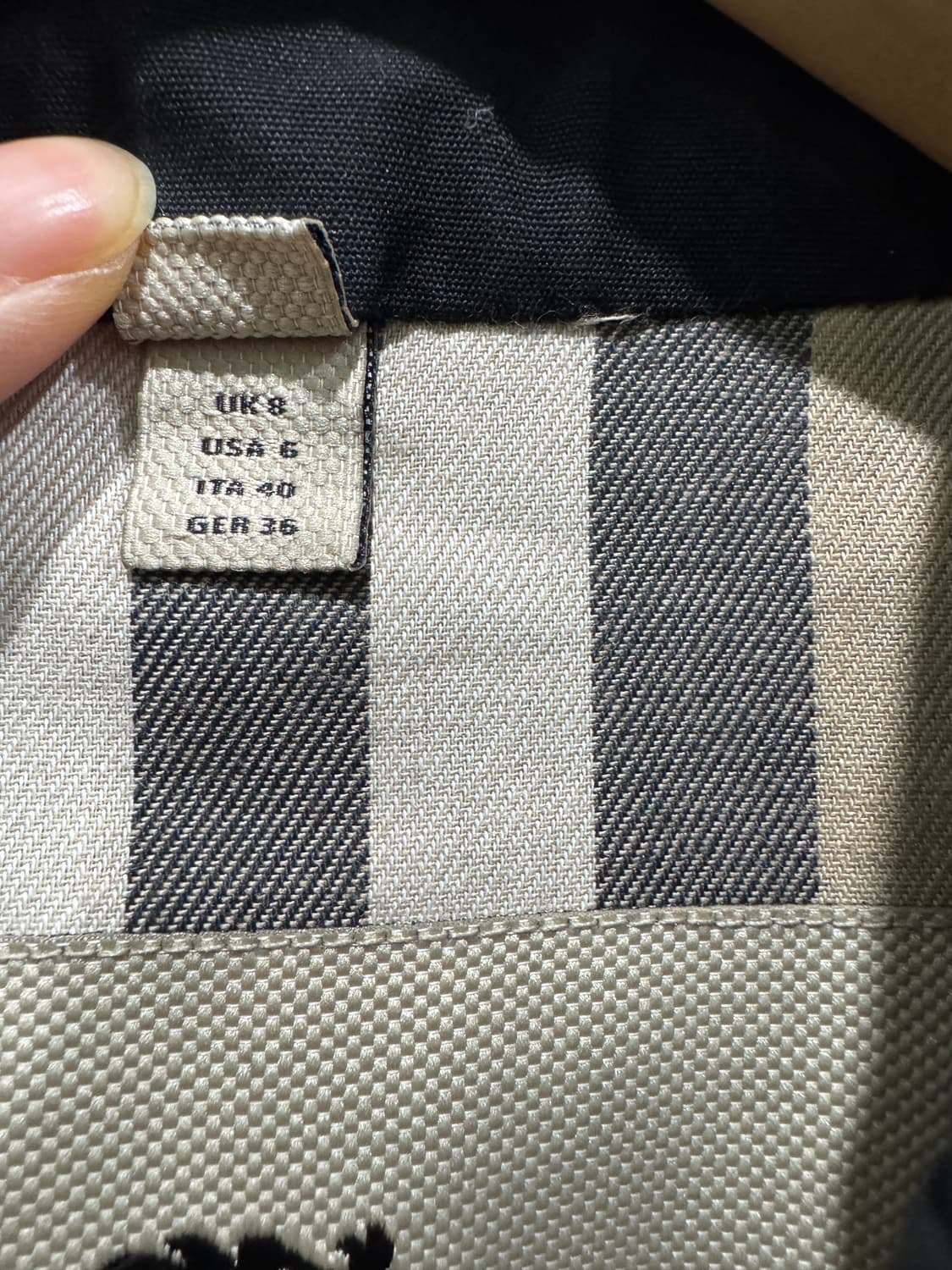 버버리 블랙 트렌치코트 40 정품 상품이미지7