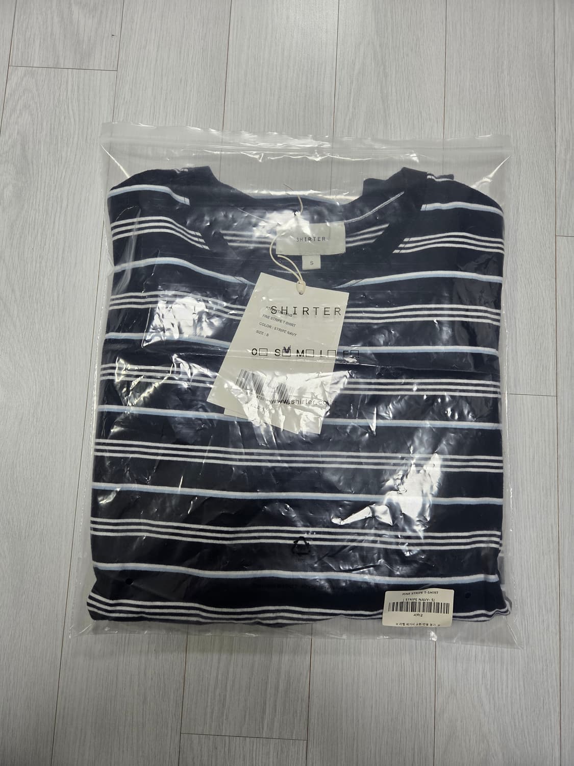 셔터 스트라이프 반팔 티셔츠 상품이미지3