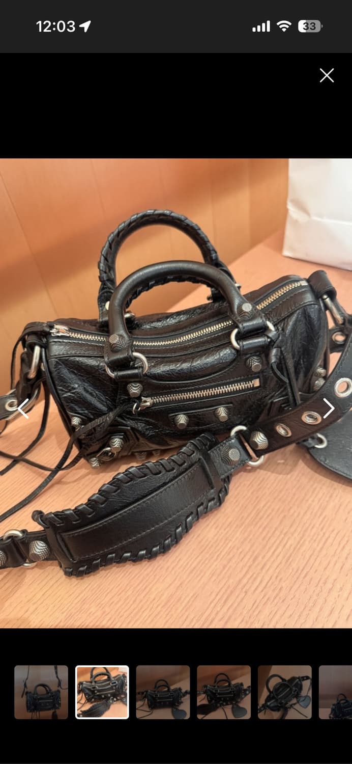 발렌시아가 미니 더플백 블랙색상 구해영 상품이미지3