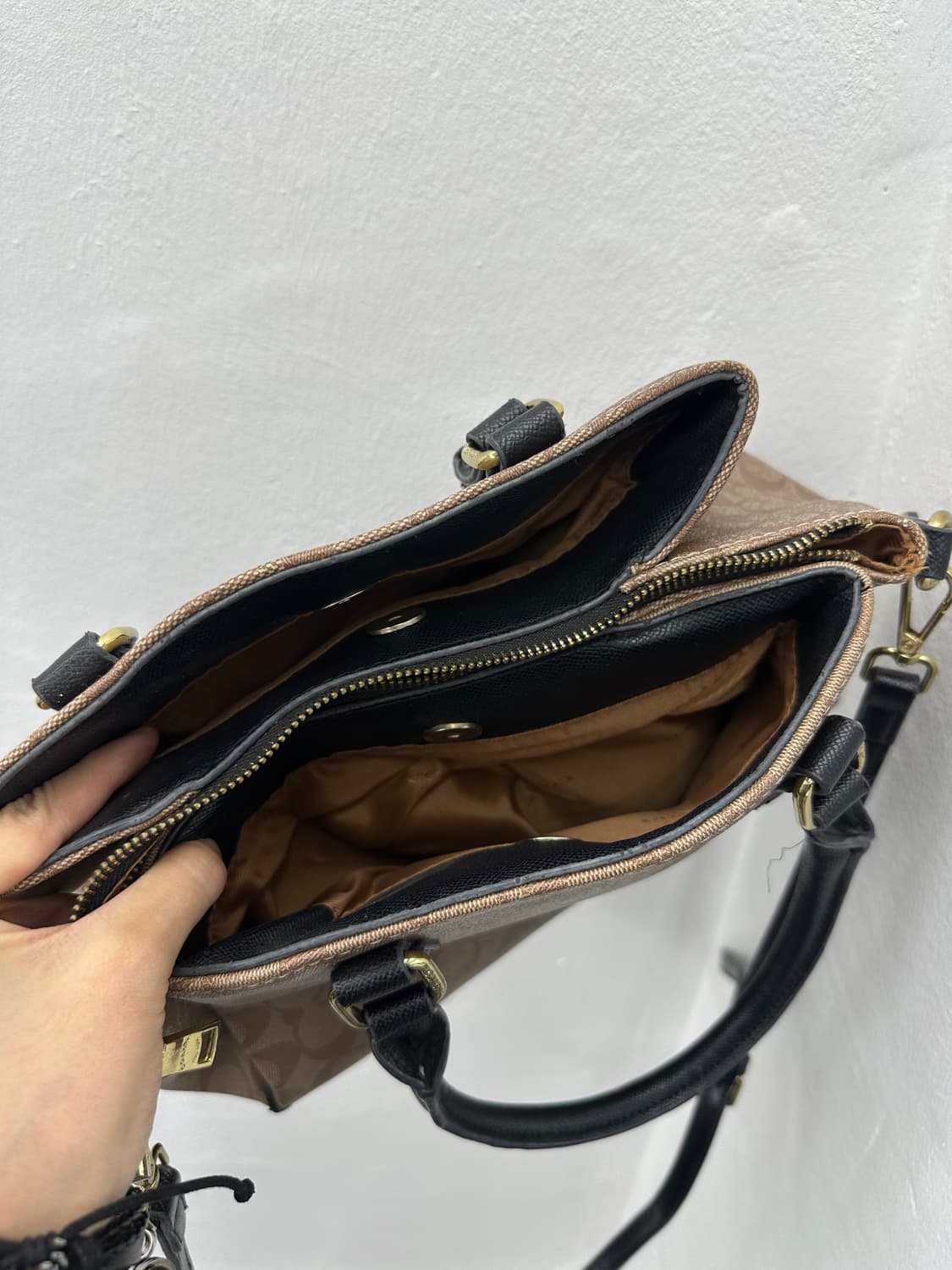 Coach vintage brown leather bag 상품이미지10