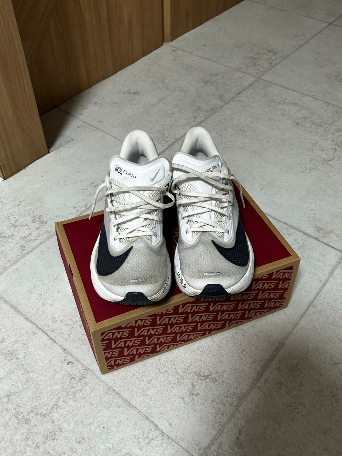 [255] 나이키 줌플라이6 러닝화 상품이미지4