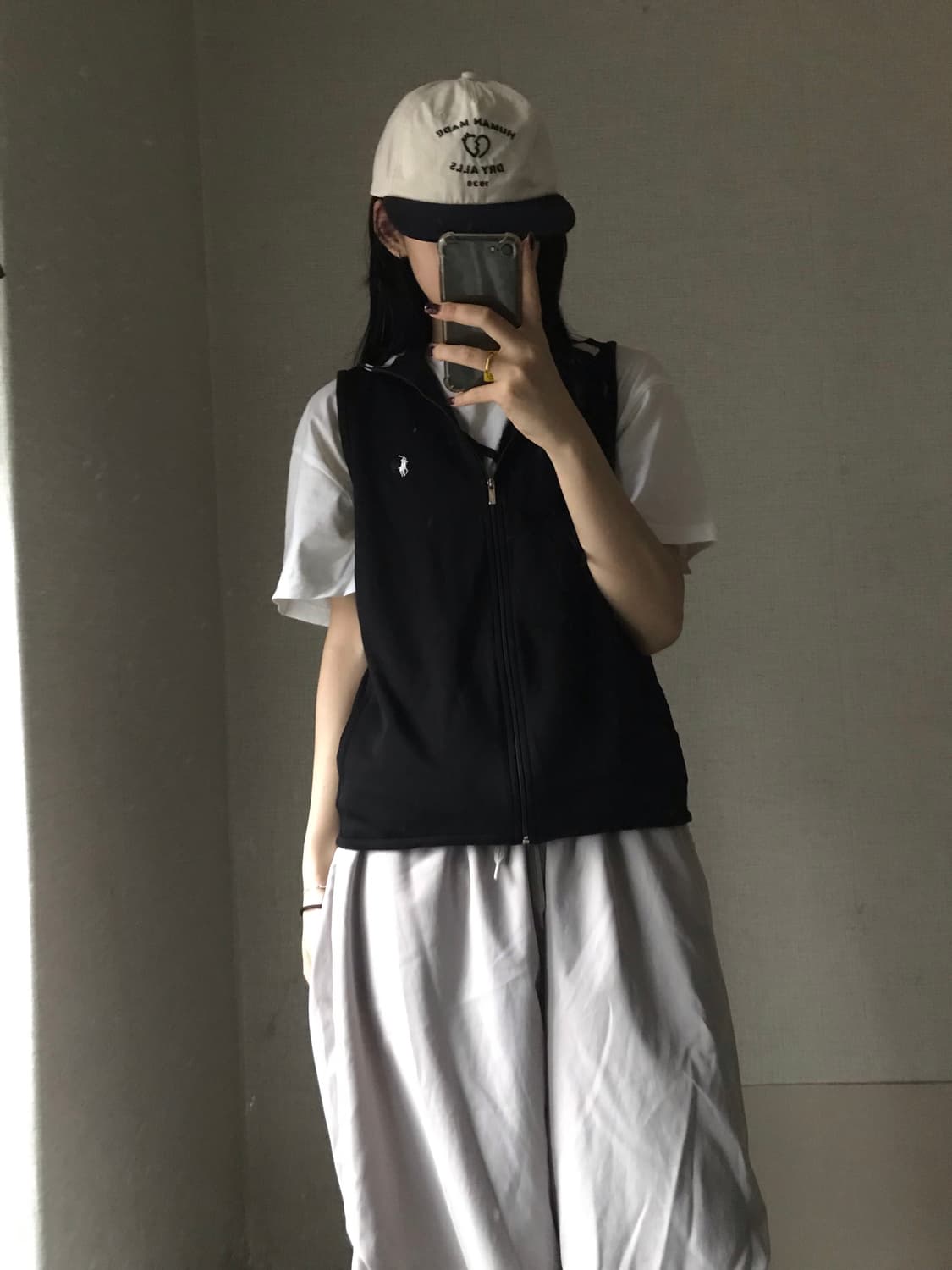 폴로 블랙 검흰 조끼 상품이미지4