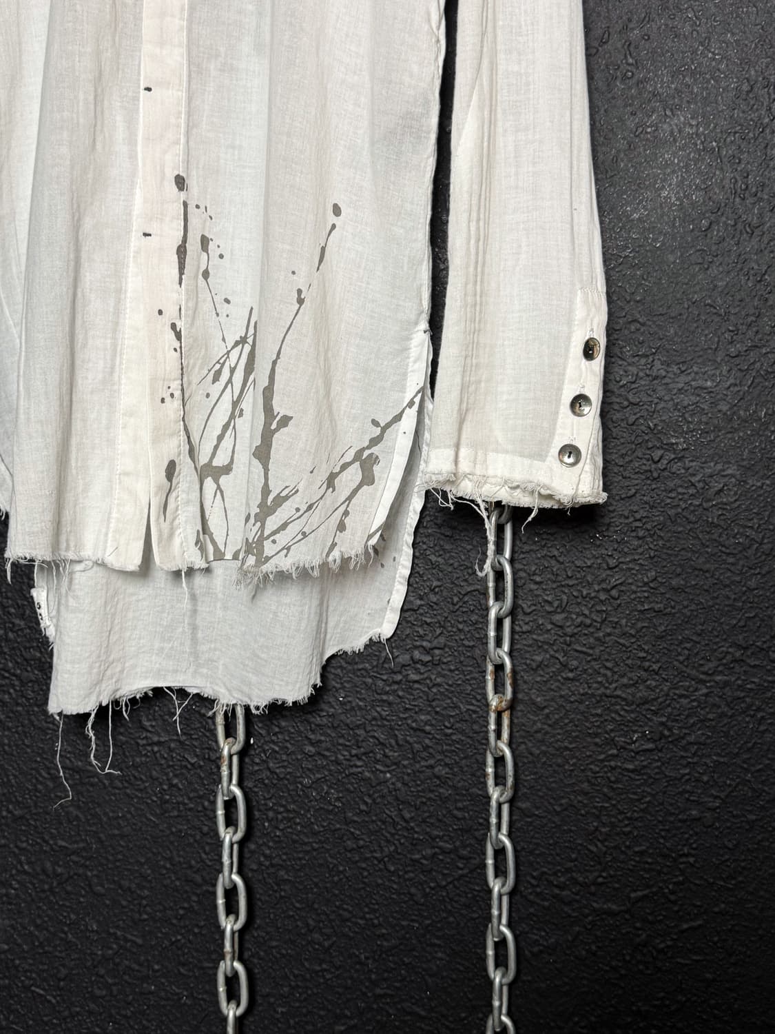 Kmrii – Frayed Ink-Print Long Shirt   상품이미지3