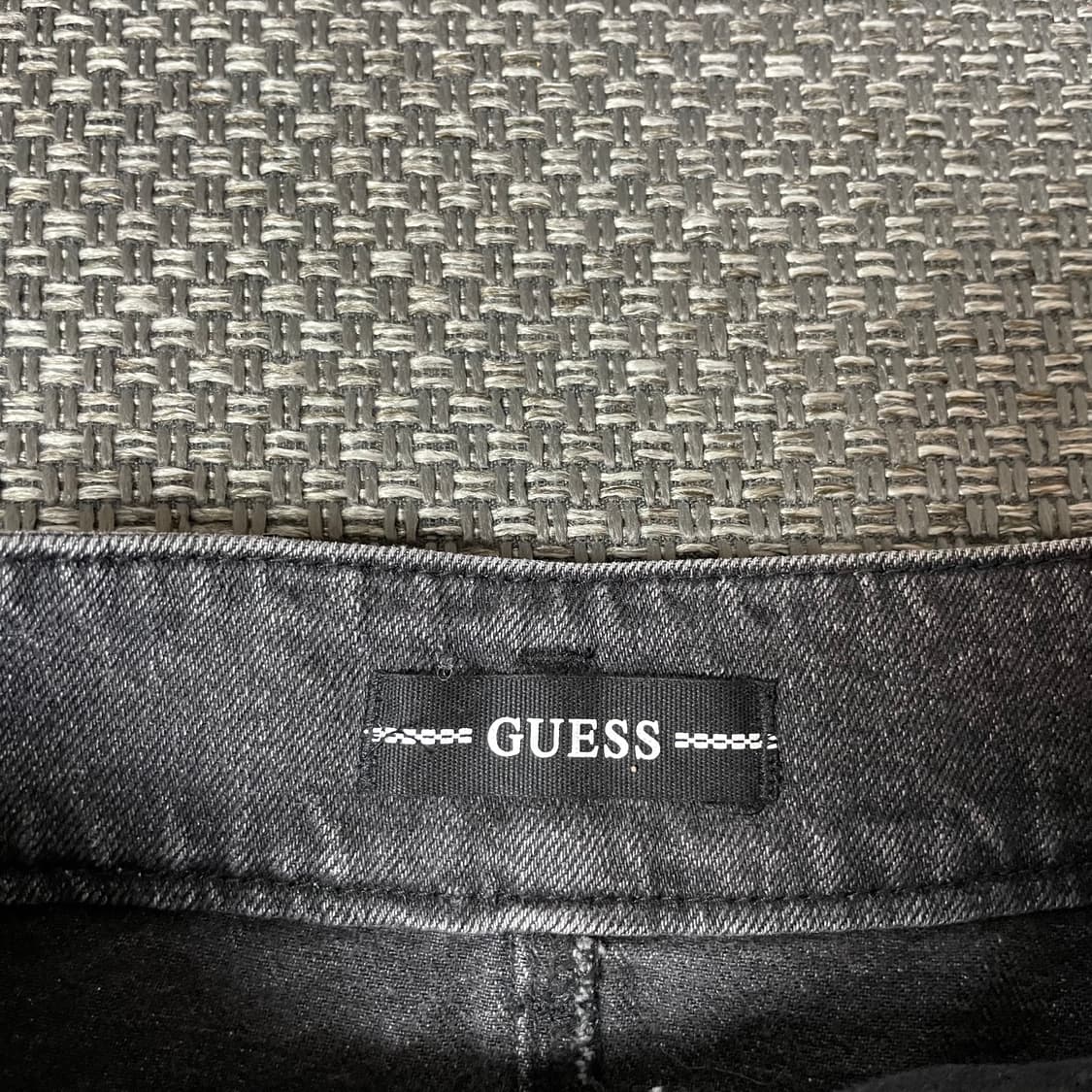 (28) GUESS 흑청 벨트 미디 스커트 상품이미지5