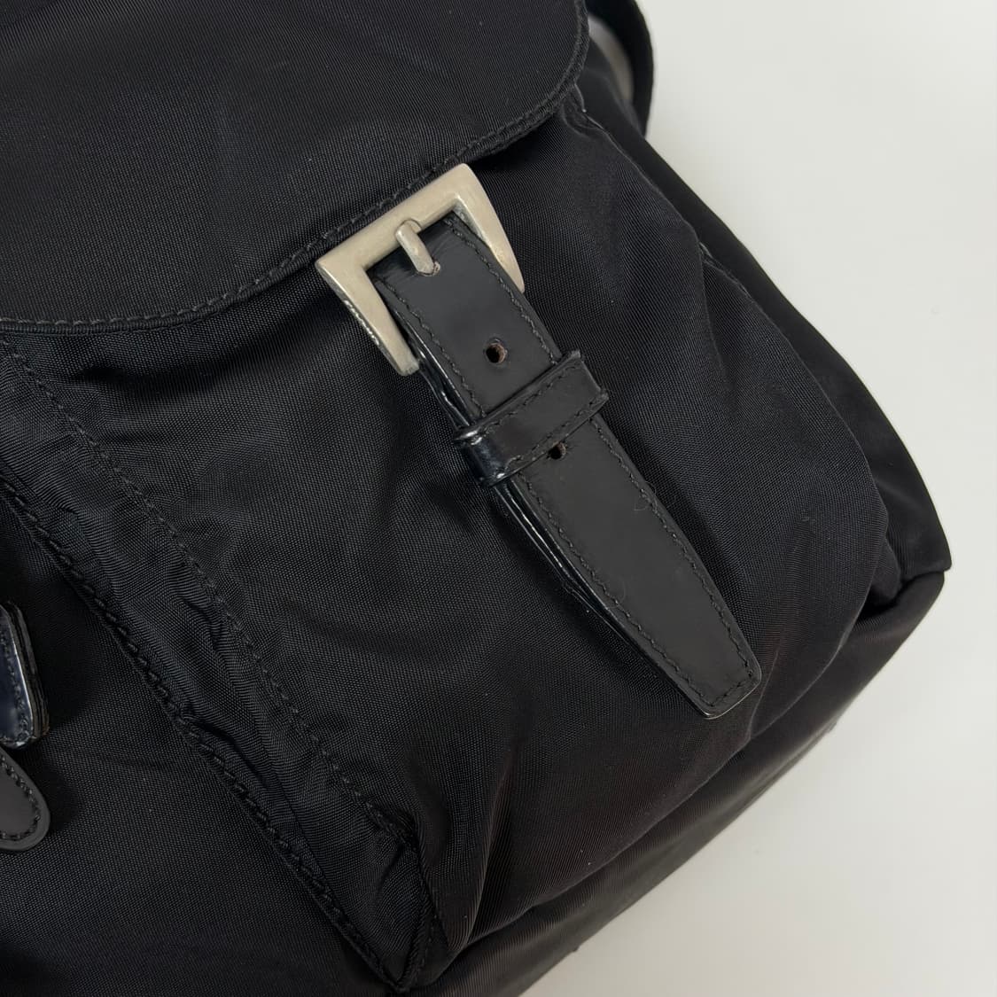 빈티지 프라다 백팩 미듐 [감정서 포함] 상품이미지8