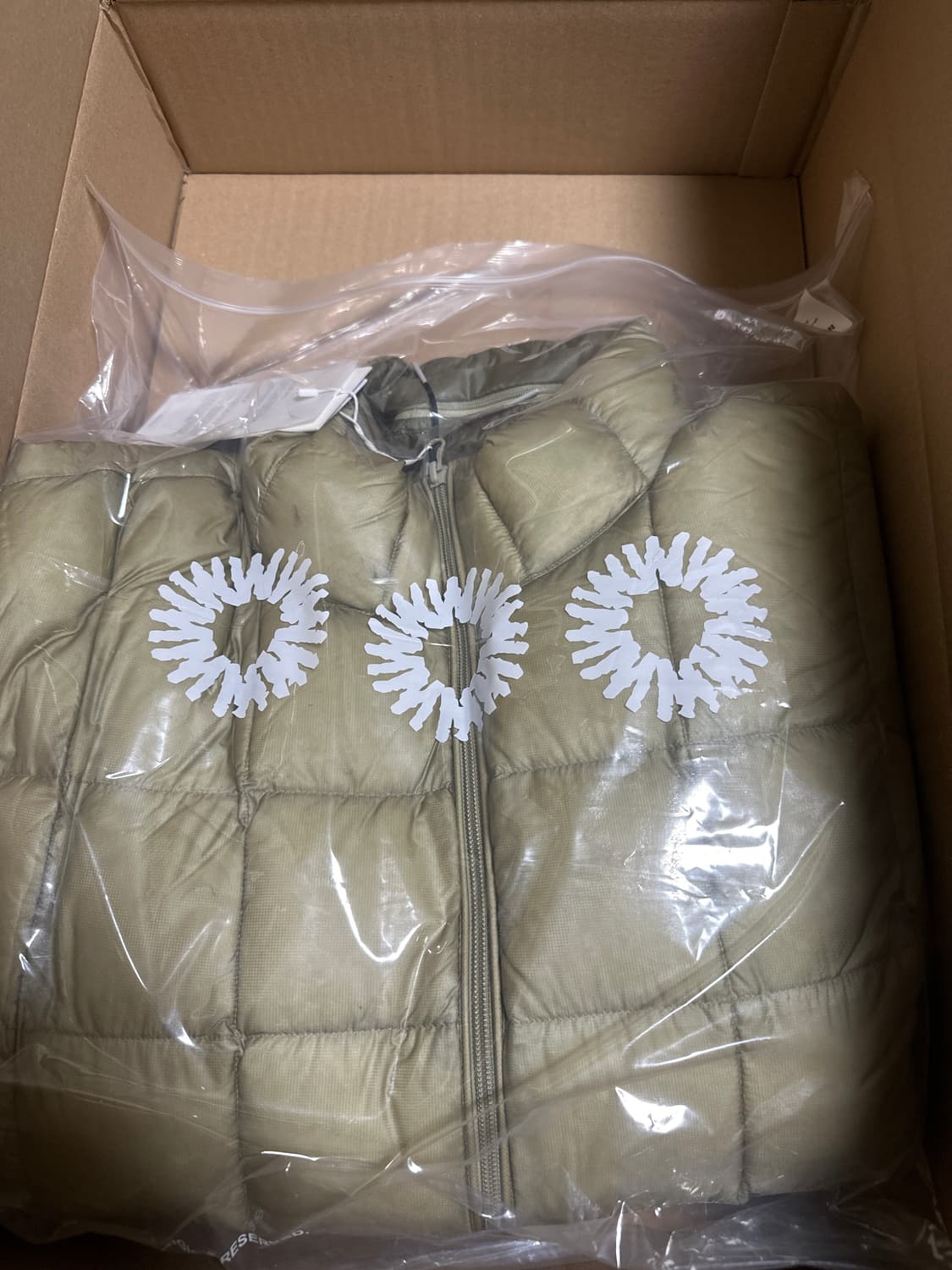 [3]999 휴머니티 모듈러 라이트 구스 푸퍼 패딩 카키 상품이미지1