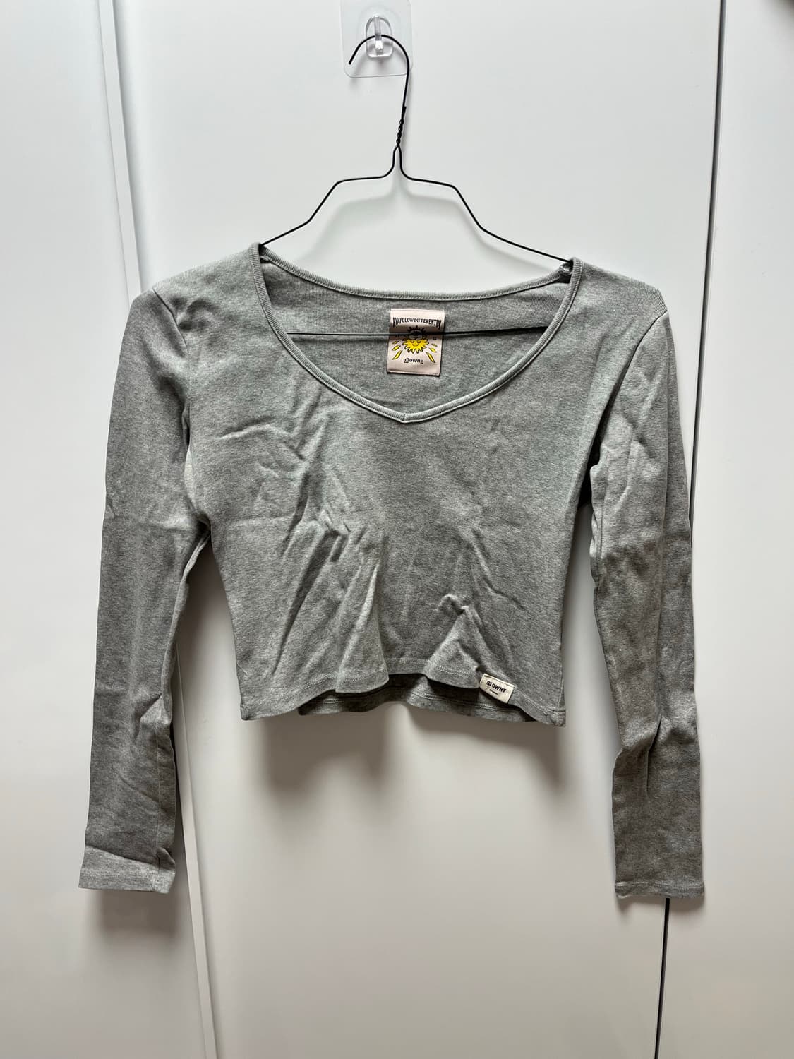 클래식 브이넥 긴팔 상품이미지2