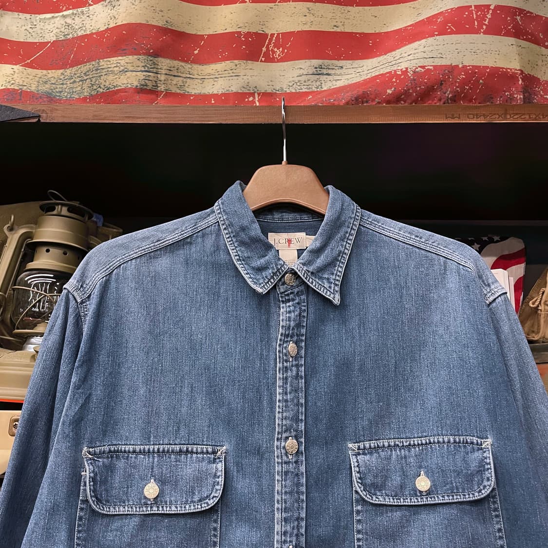 제이크루 데님 버튼 다운 포켓 셔츠 상품이미지3