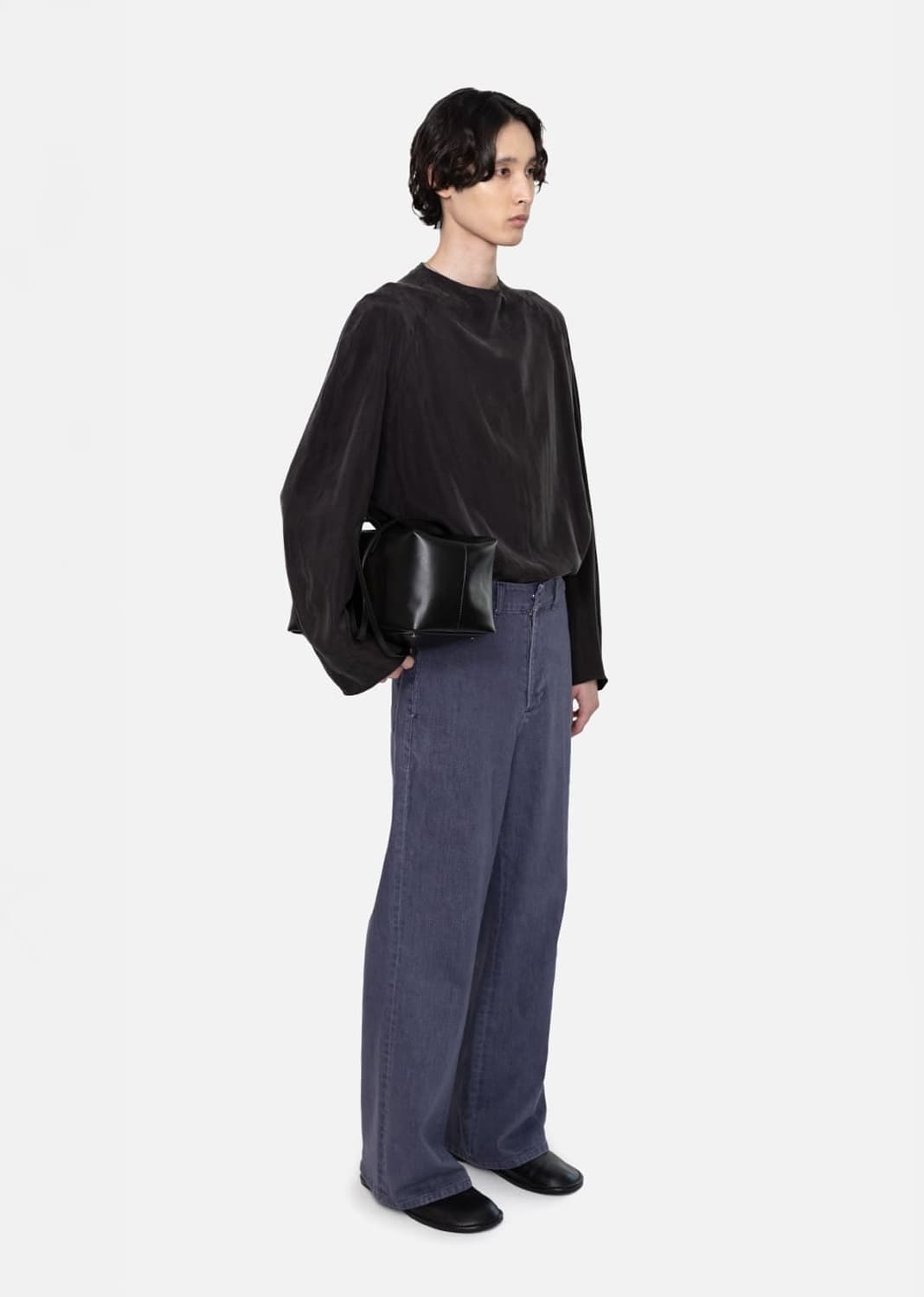 26ss 아모멘토 플레어 데님 블루 Men's Flared Denim 상품이미지2