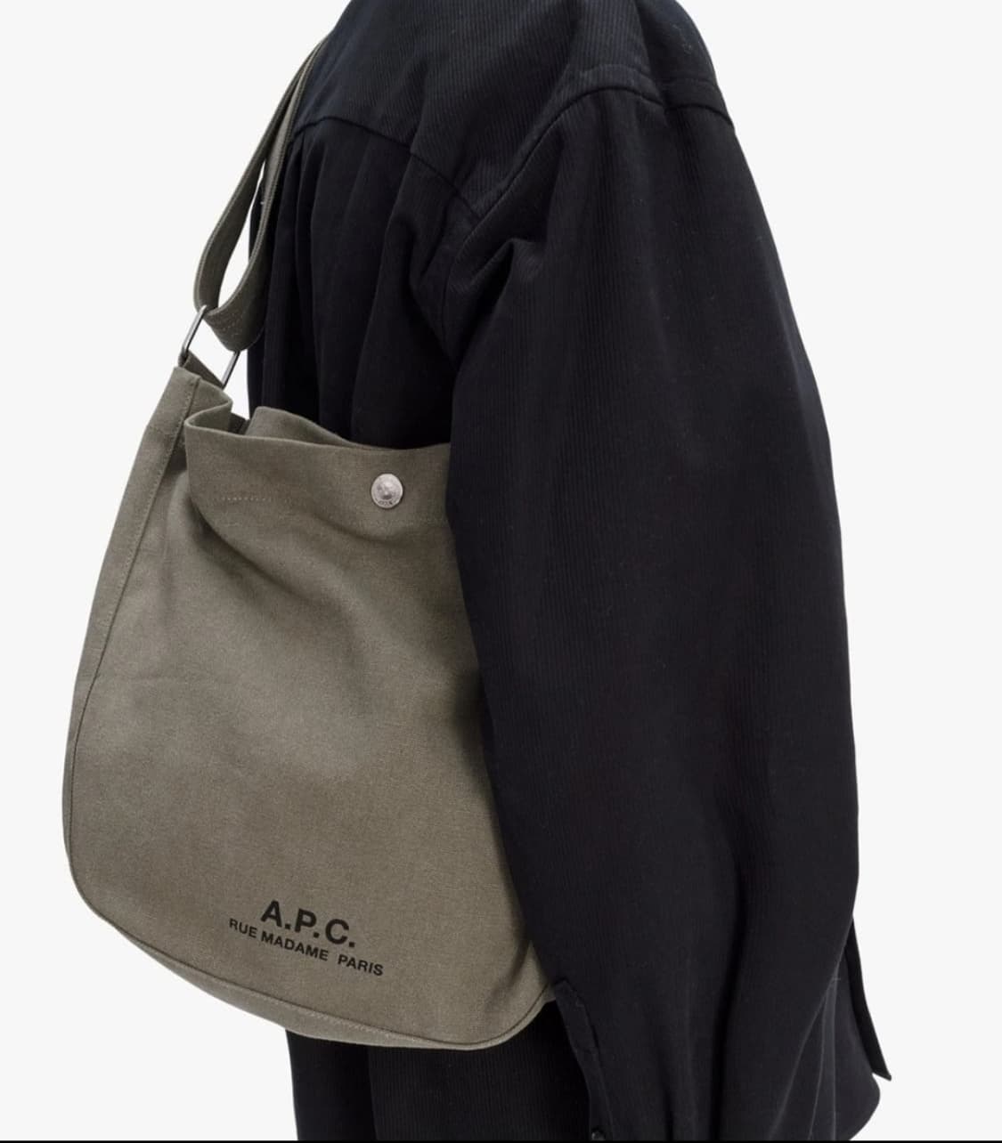 (새상품60%할인)APC 아페쎄 정품 남녀공용 저널 숄더백 카키 상품이미지6