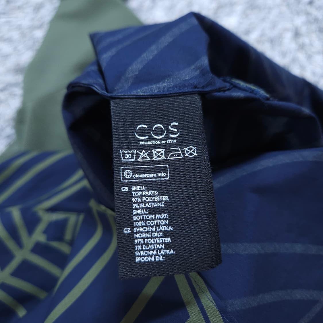 COS코스) S 여자 오버핏 칠부티셔츠 / 왕눈이샵 상품이미지9