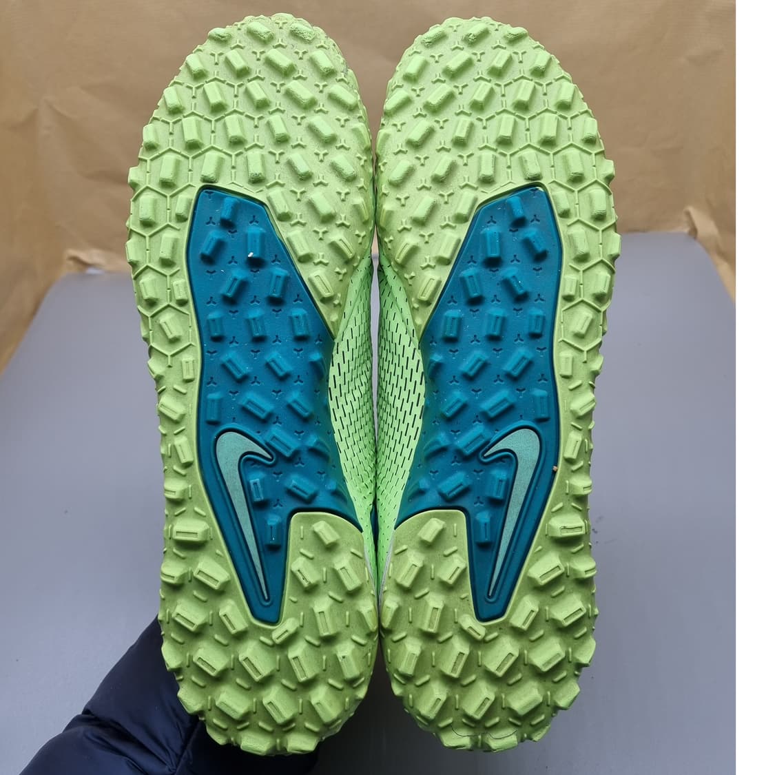 나이키 팬텀 GT 풋살화 270 상품이미지3