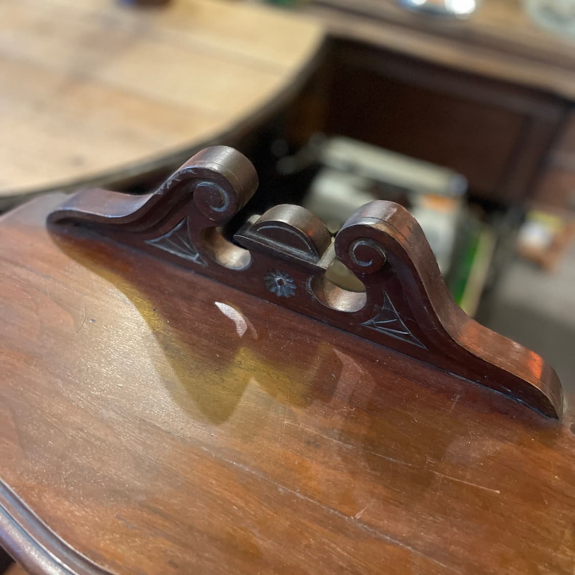 앤틱 우드카빙 거울수납장 상품이미지4