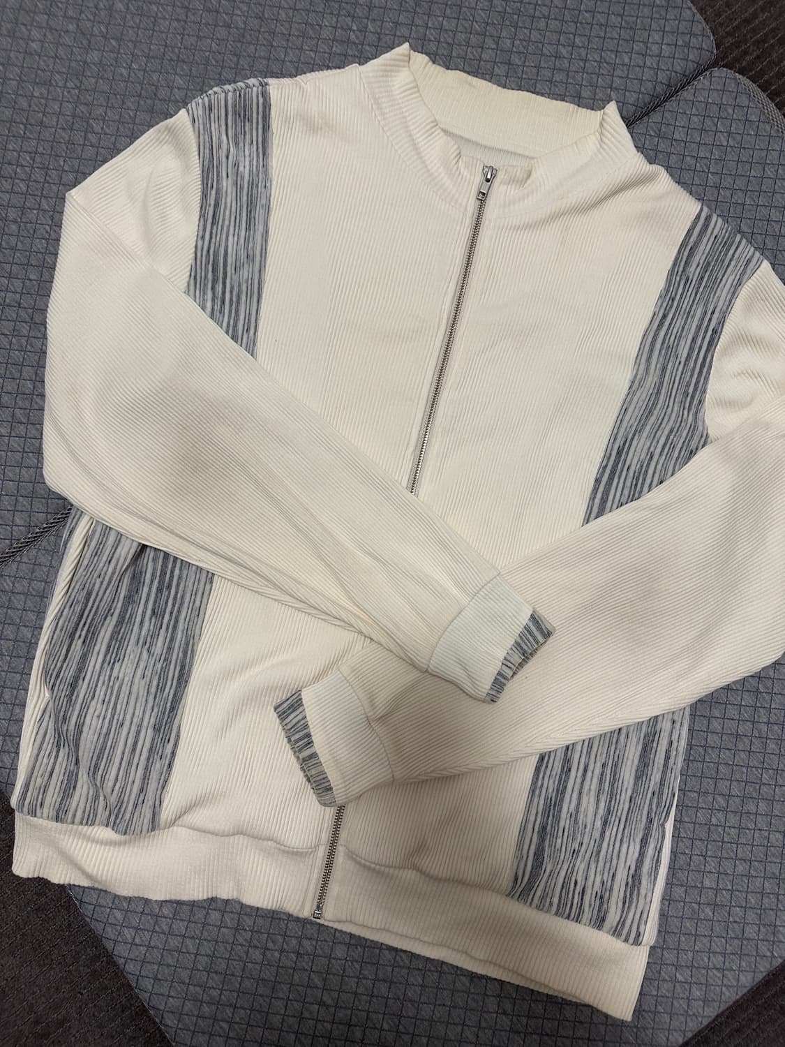 [3]엑슬림 ep2. 01 아이보리 져지 상품이미지1