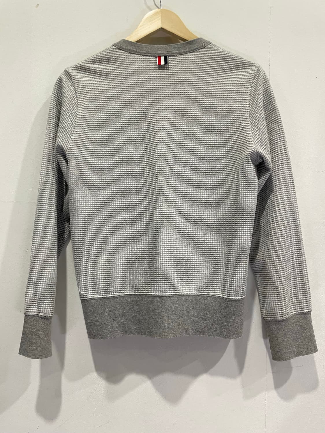 톰브라운 남성 가디건 그레이 정품 0 상품이미지3