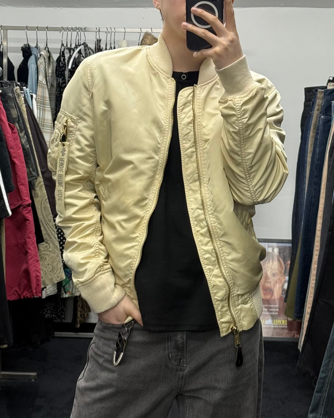 알파인더스트리 베이지 아이보리 항공 점퍼 ma1 M 95 봄버 블루종 상품이미지1