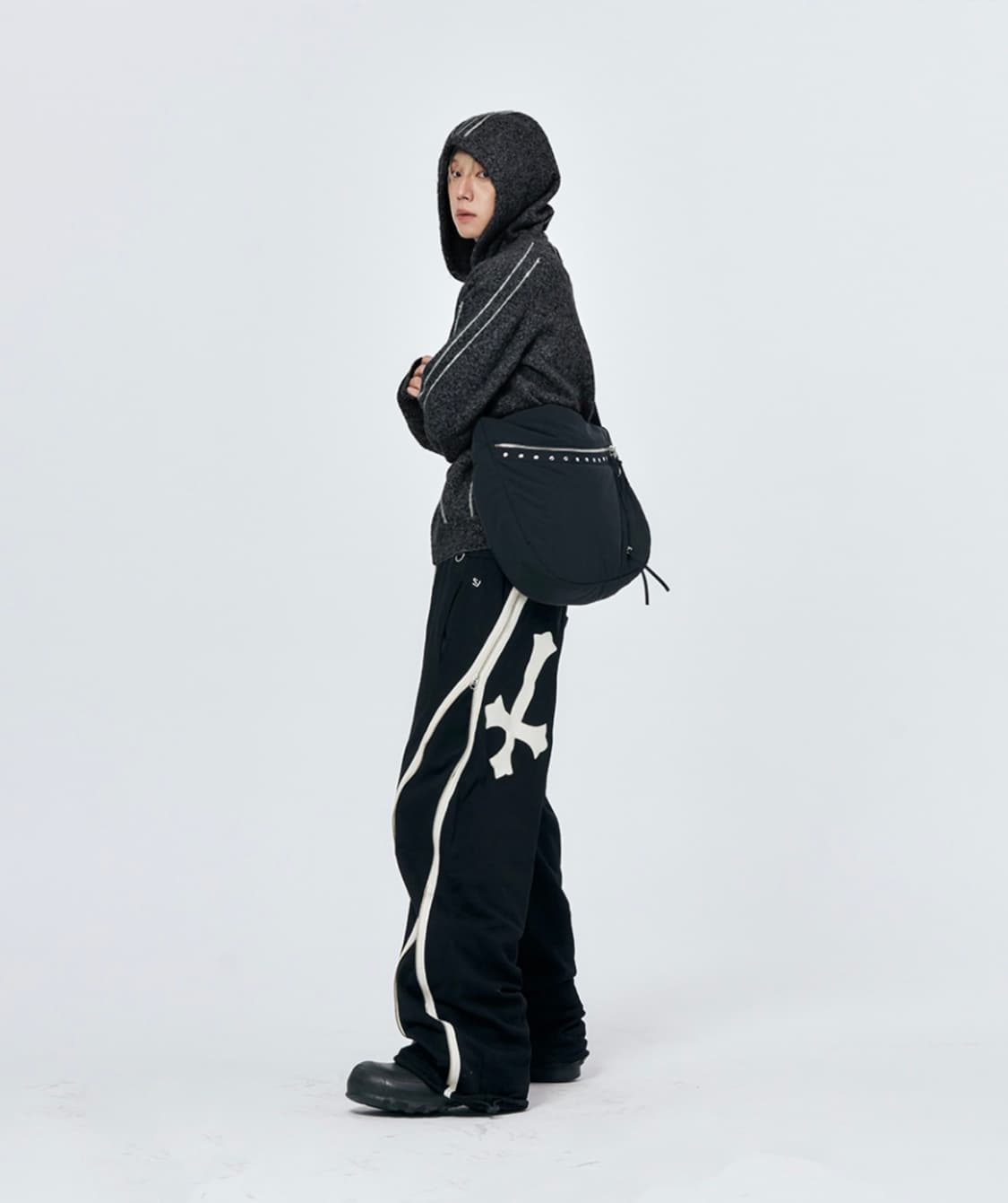 [새제품/L] 스키즘인듀싱 PARALLEL LINE HOODED SWEA 상품이미지5