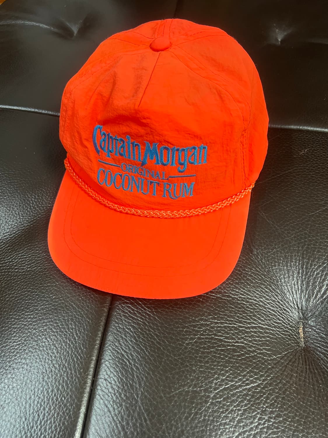 캡틴 모건(Captain Morgan) 브랜드의 빈티지 프로모션용 캡 상품이미지1