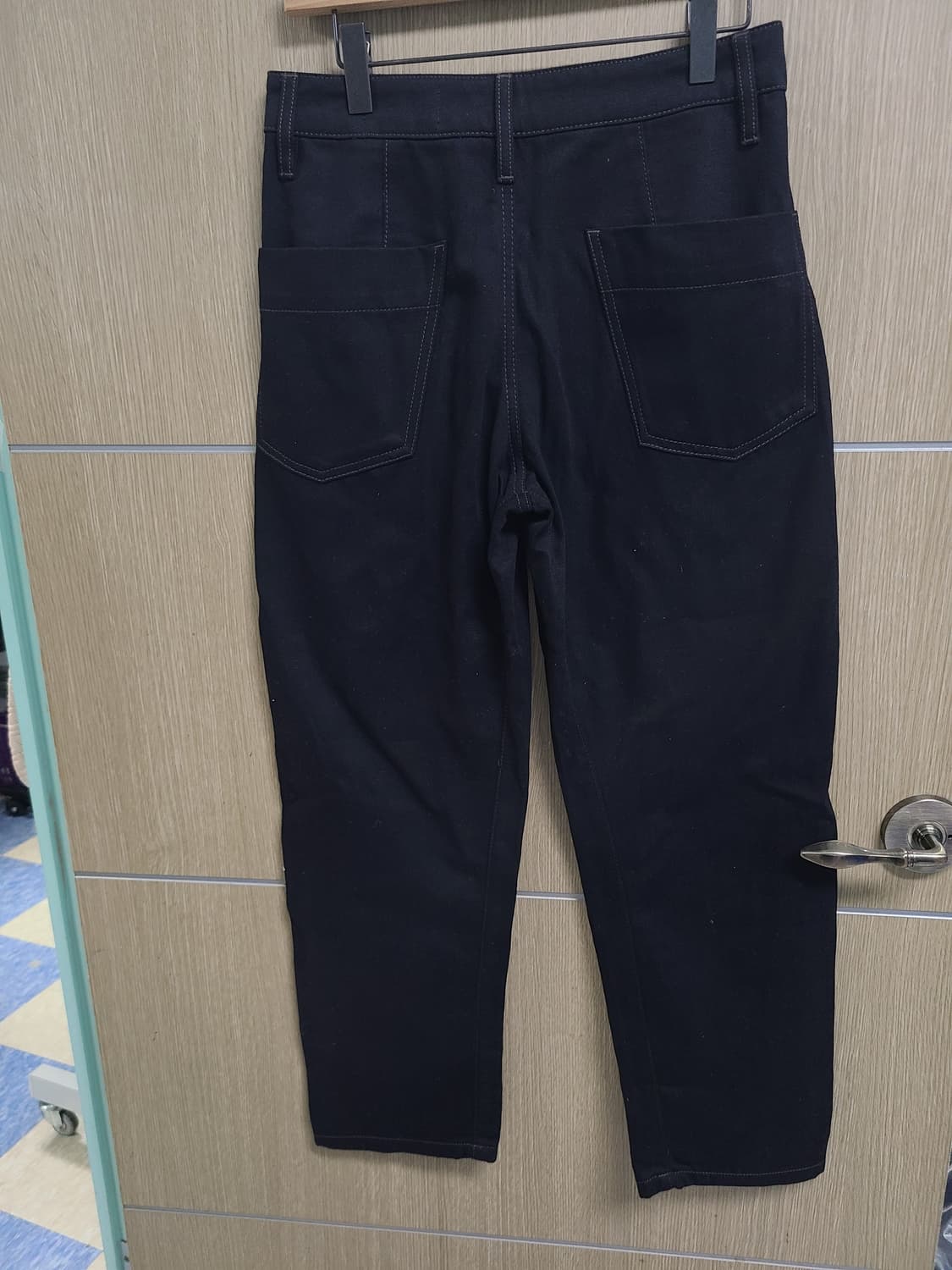 르메르 블랙 트위스트 데님바지  상품이미지4