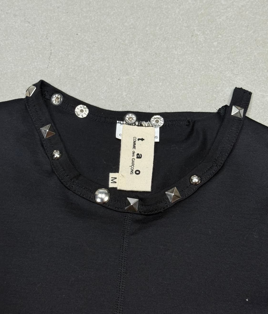 2009 꼼데가르송 목 소매 다중 스터드 롱슬리브 티셔츠 상품이미지1