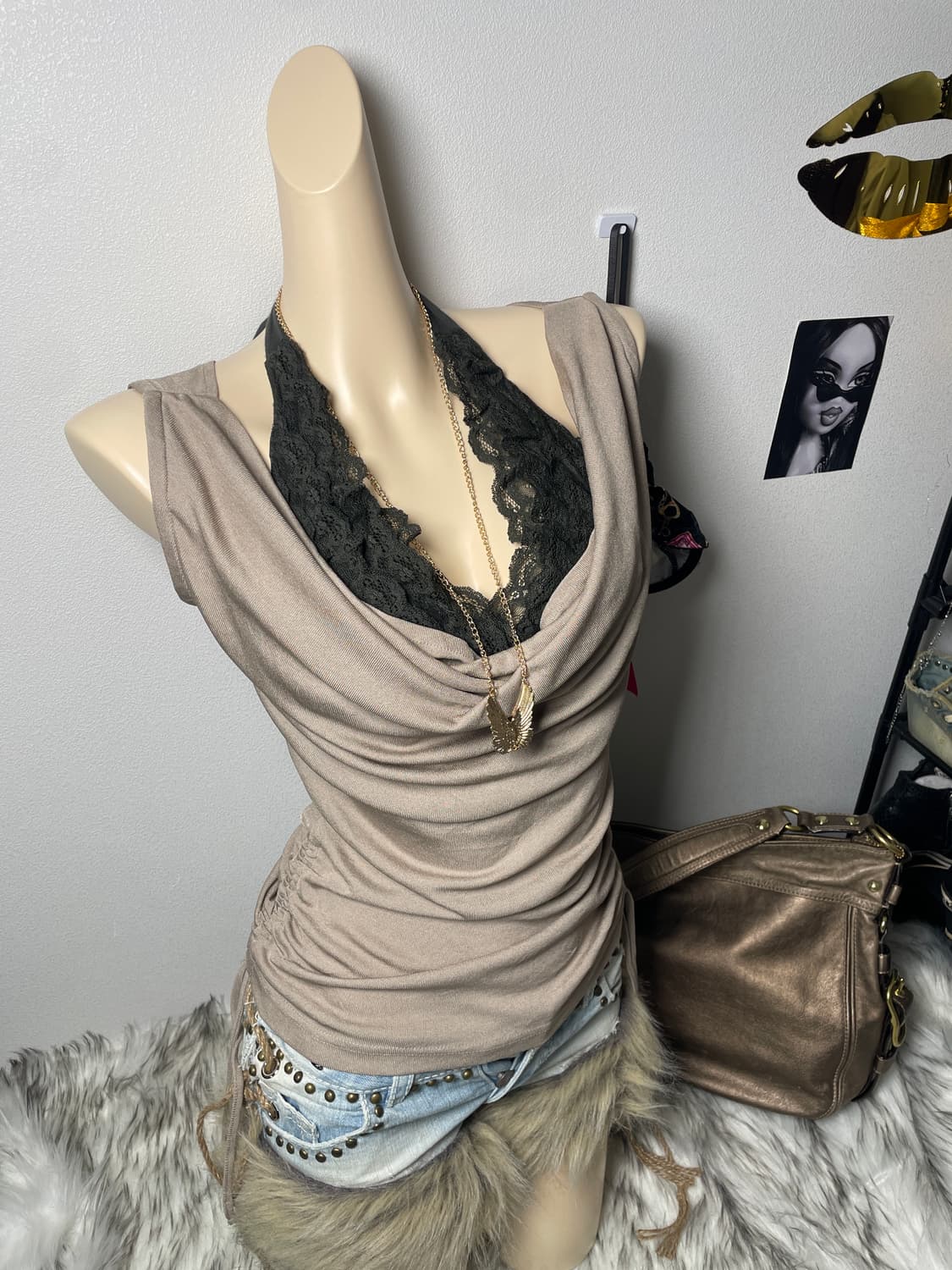 오네갸루 드레이프 탑 홀터넥 세트 상품이미지1