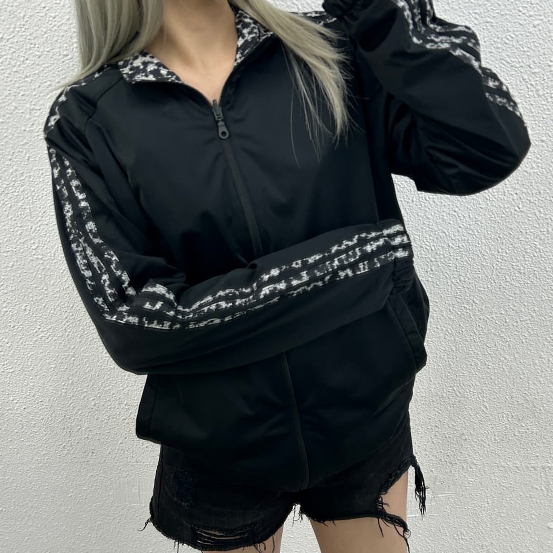 아디다스 애니멀패턴 리버시블 블랙 바람막이 100 상품이미지3