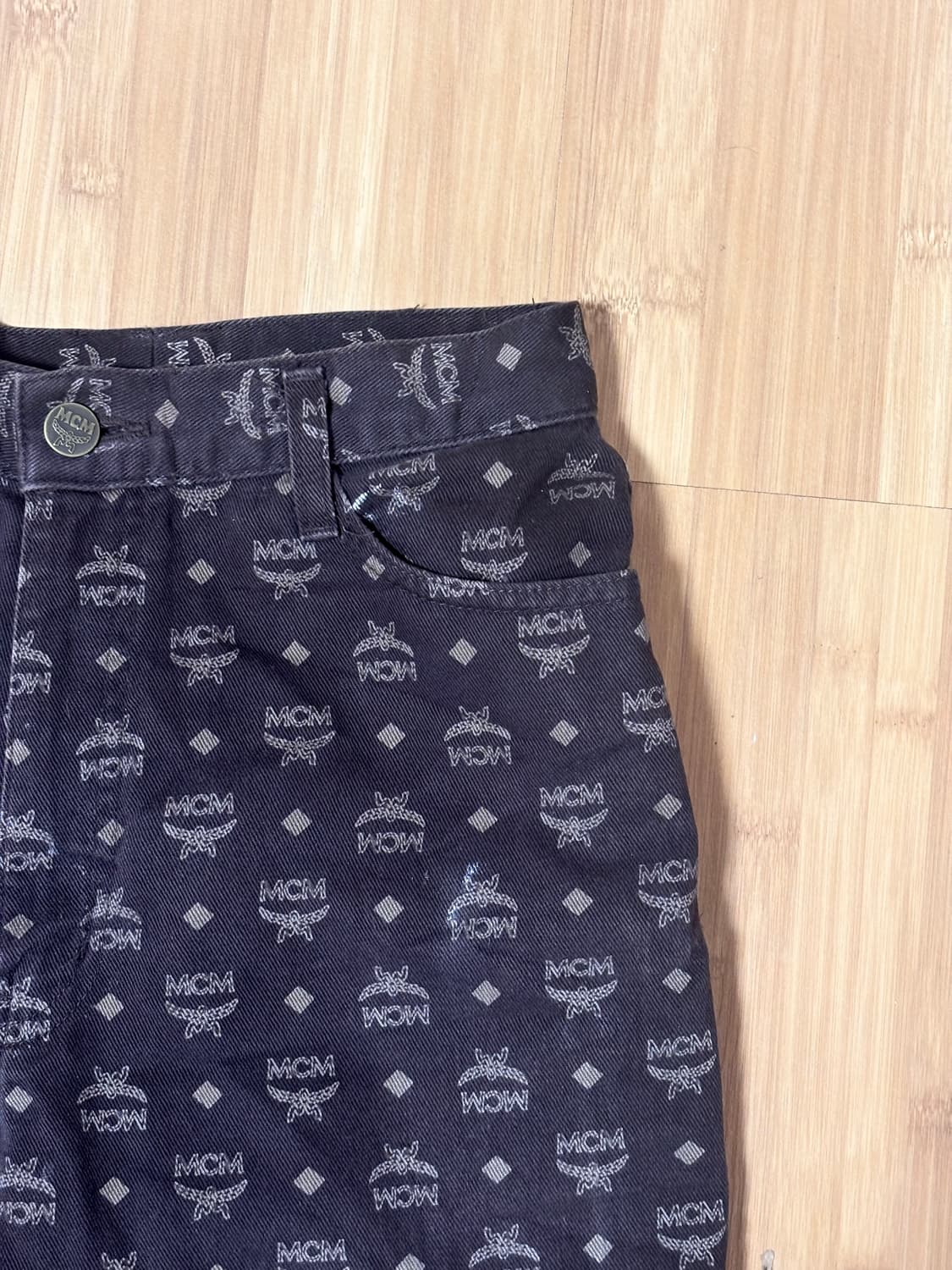 [착샷O] MCM(엠씨엠) 90s 빈티지 로고 패턴 바지 팬츠 상품이미지5