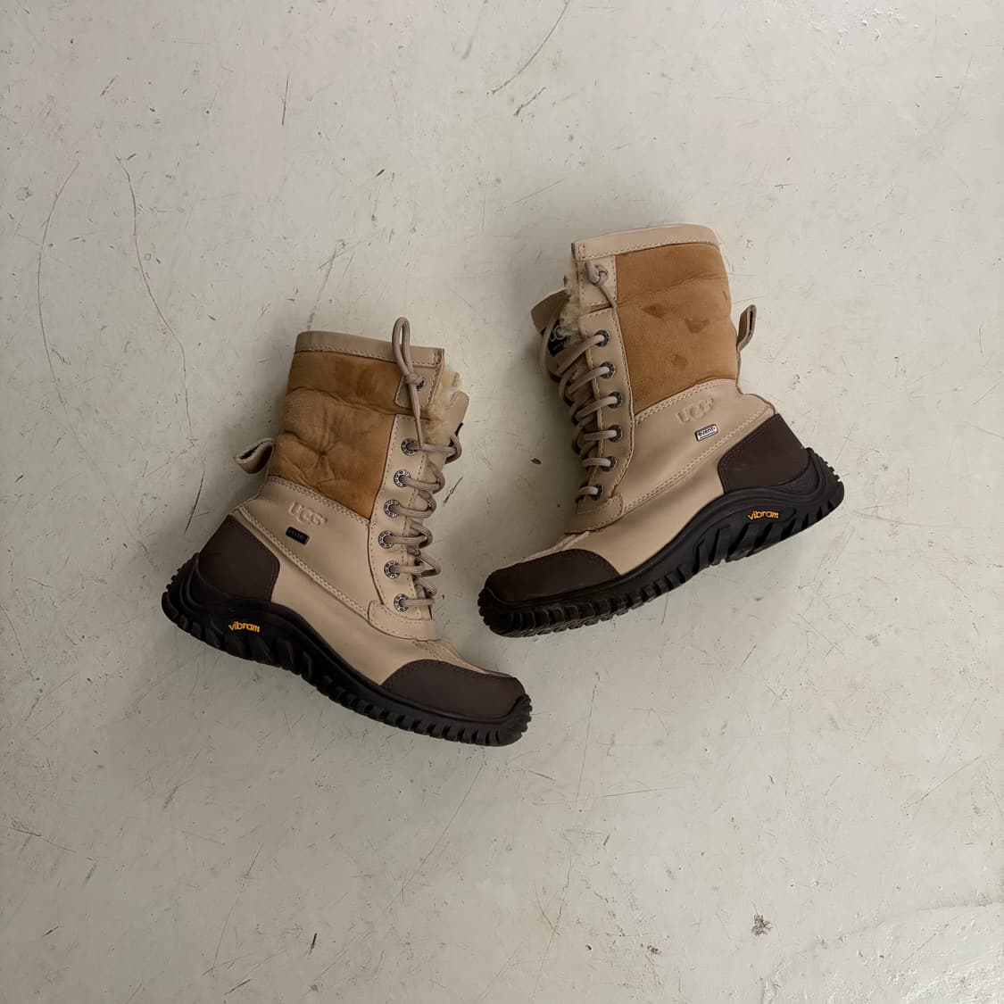 UGG 어그 아디론닥 빈티지 부츠 220mm 상품이미지1