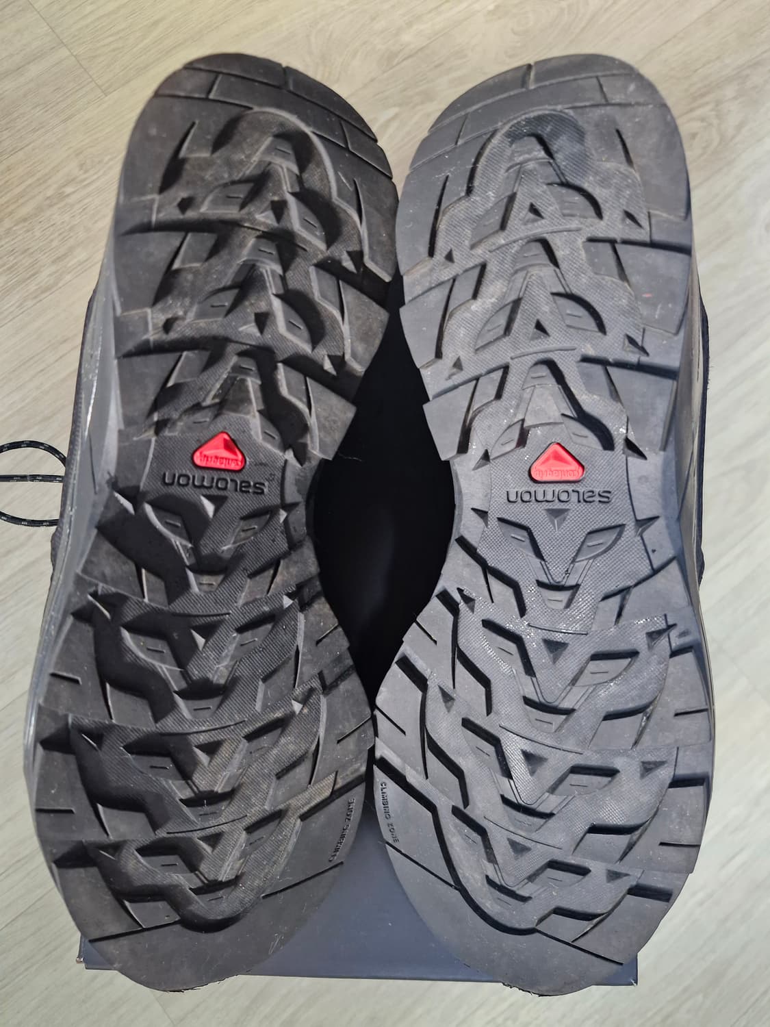 살로몬 칼하트윕 x-alp 블랙 280사이즈 판매합니다 상품이미지5