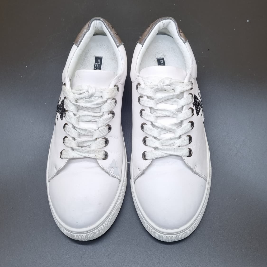 돌체앤가바나 꿀벌 가죽스니커즈 230 상품이미지2