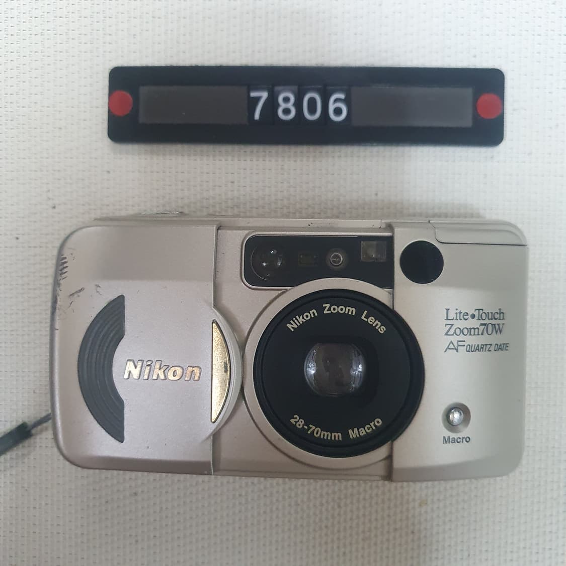 니콘 라이트 터치 줌 70W AF 데이터백 필름카메라 상품이미지1