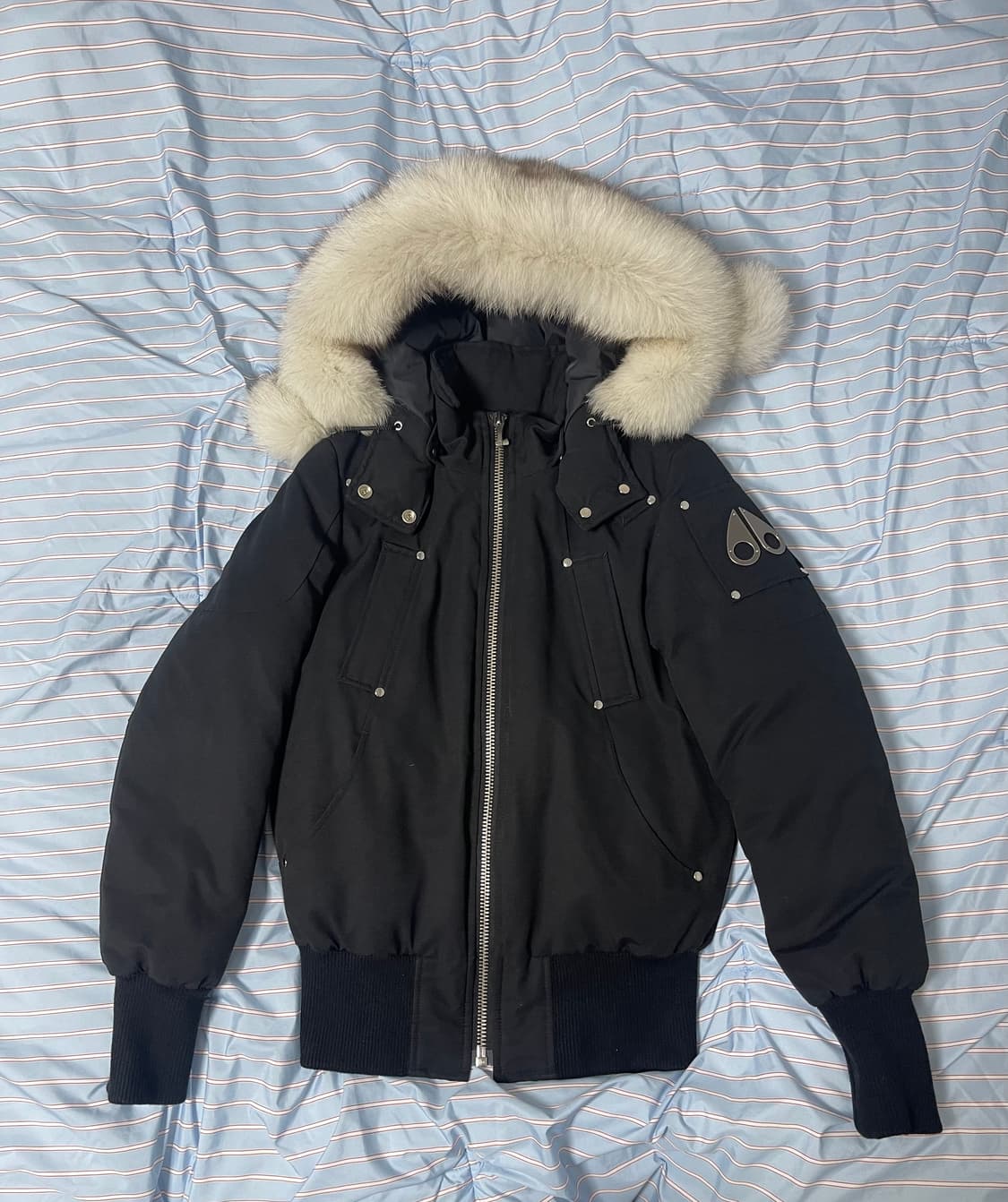 무스너클 블랙 패딩 상품이미지1