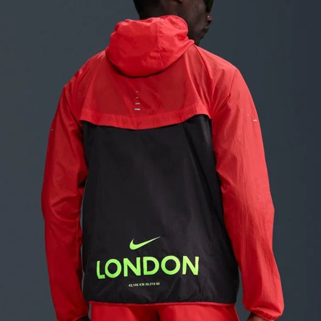 나이키 / 스트라이드 남성 리펠 러닝 자켓 (런던 Ver.) 상품이미지2